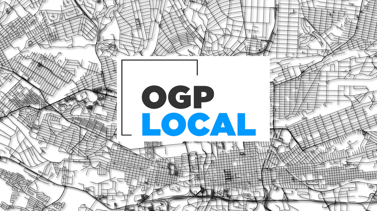 Offizielles OGP Local Logo auf schwarz-weiß topographischer Stadtkarte